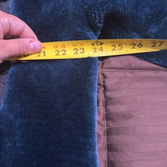 UGG HOODIE Brand New Condition - Picture 7 of 10